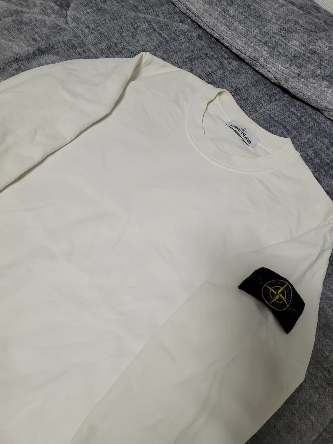 스톤아일랜드 화이트 맨투맨 상품이미지2