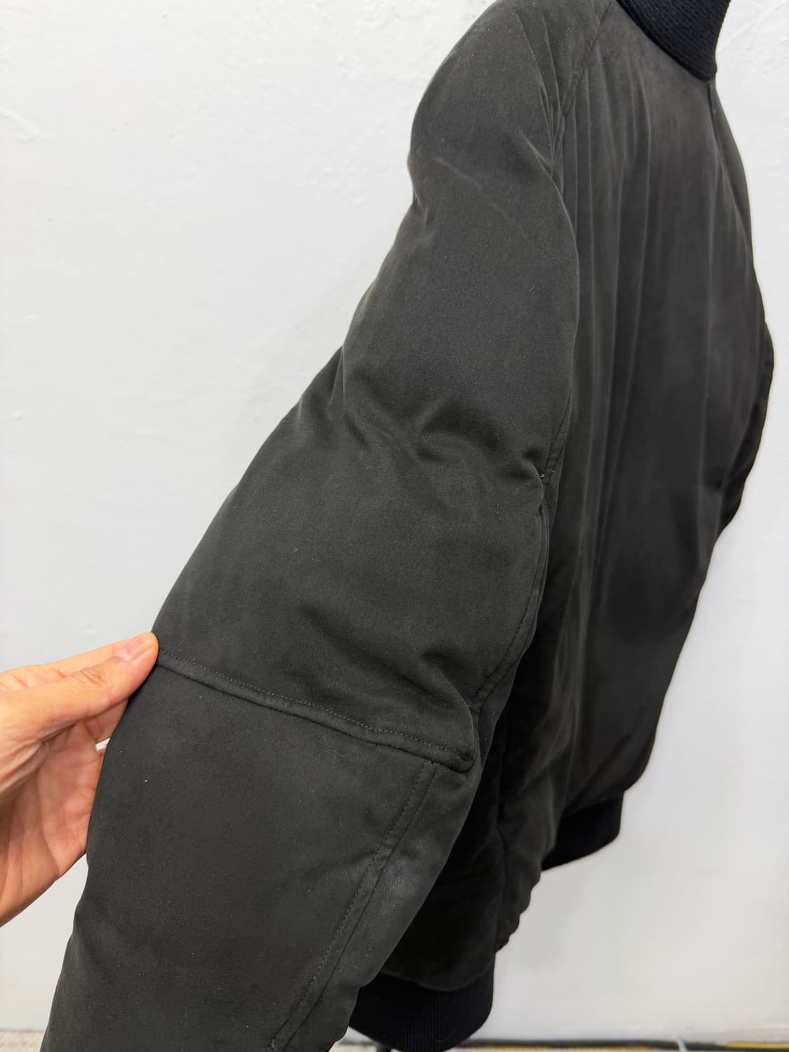 정품) 시스템옴므 한섬 블랙 봄버 구스패딩 자켓 95 상품이미지5