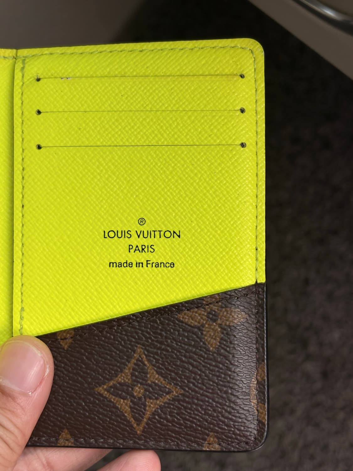 루이비통 포켓오거나이저 모노그램 형광 상품이미지4