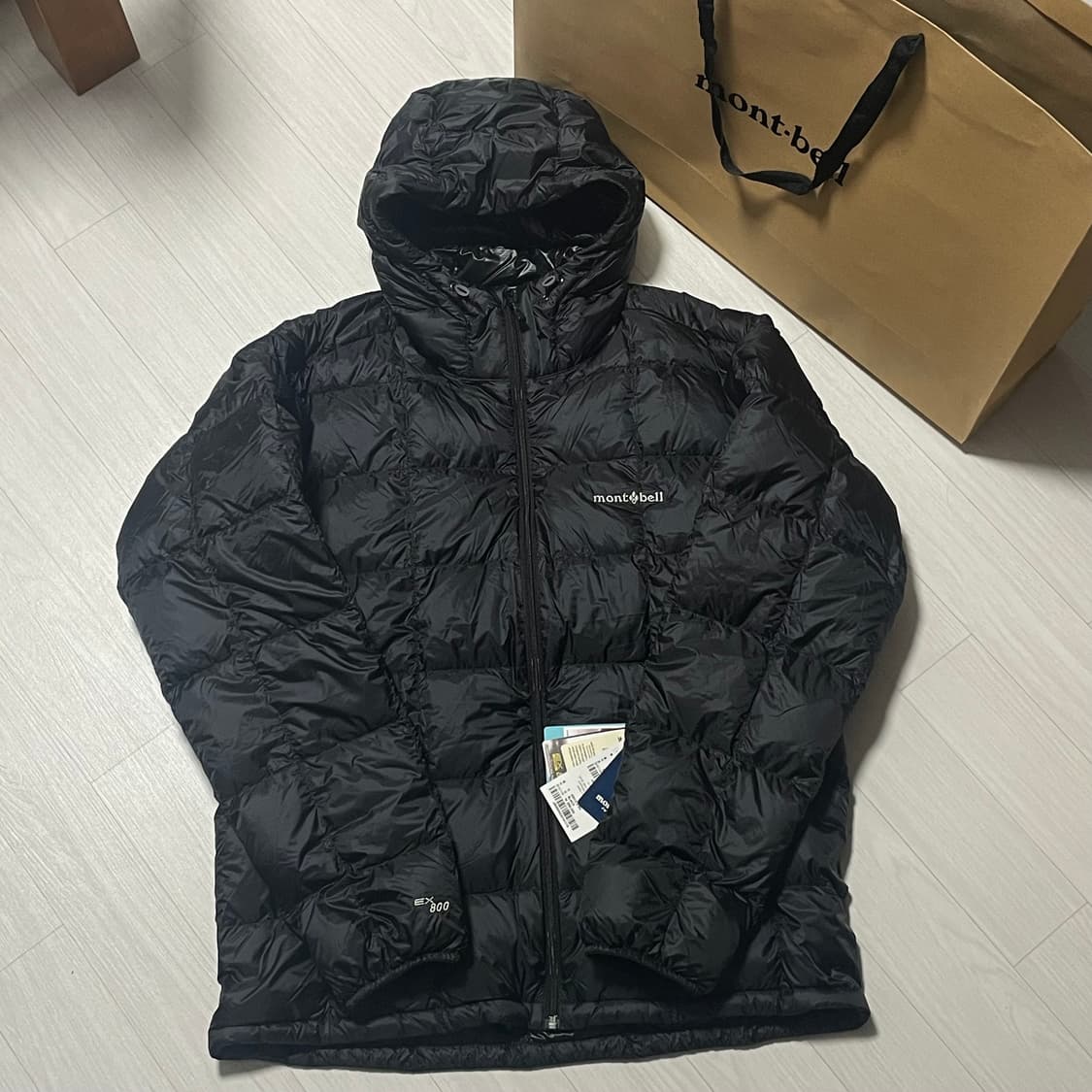 몽벨 슈페리어 다운 파카 새상품 블랙 경량패딩 상품이미지2