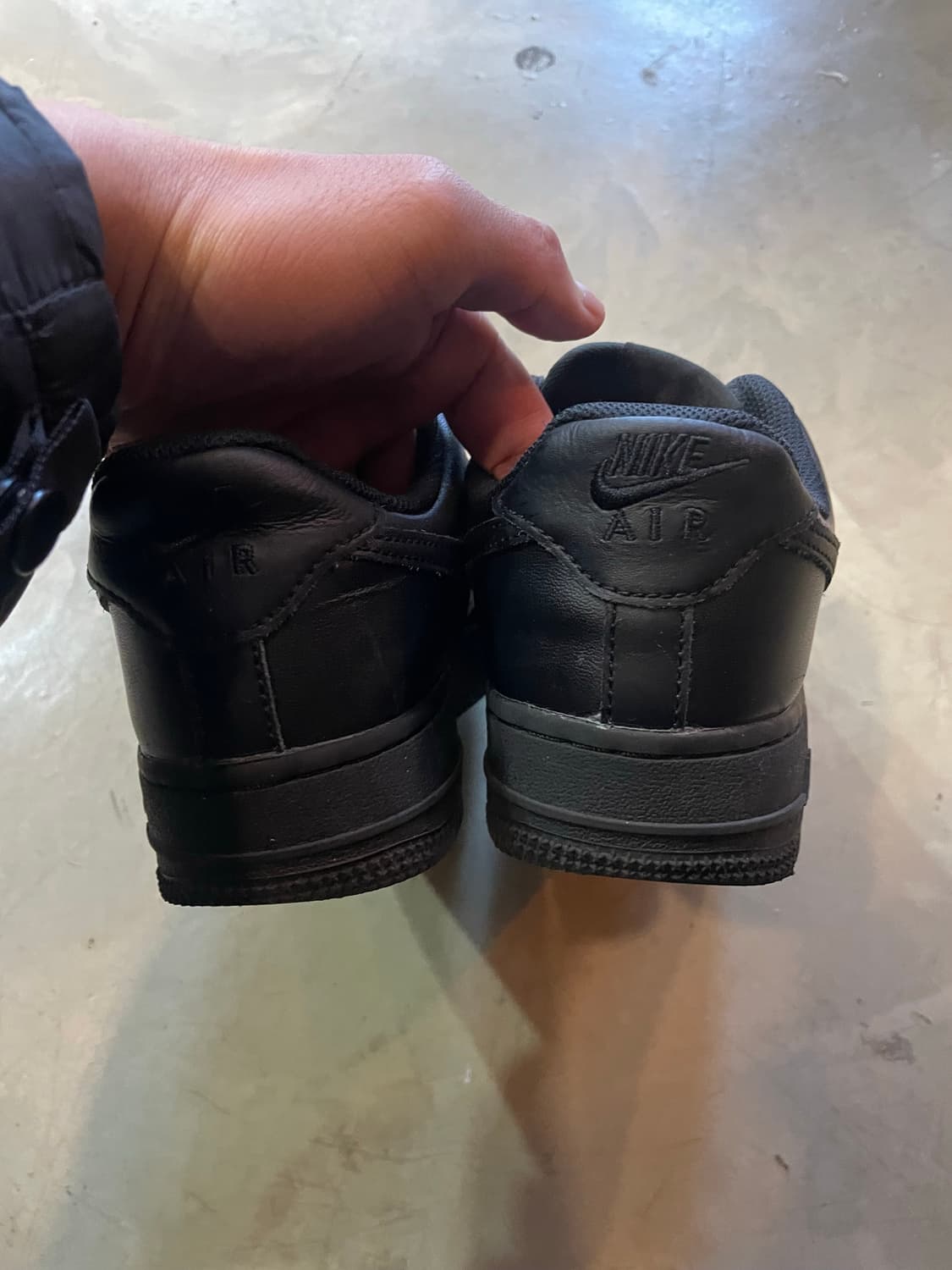 나이키 에어포스1 블랙 240 상품이미지5