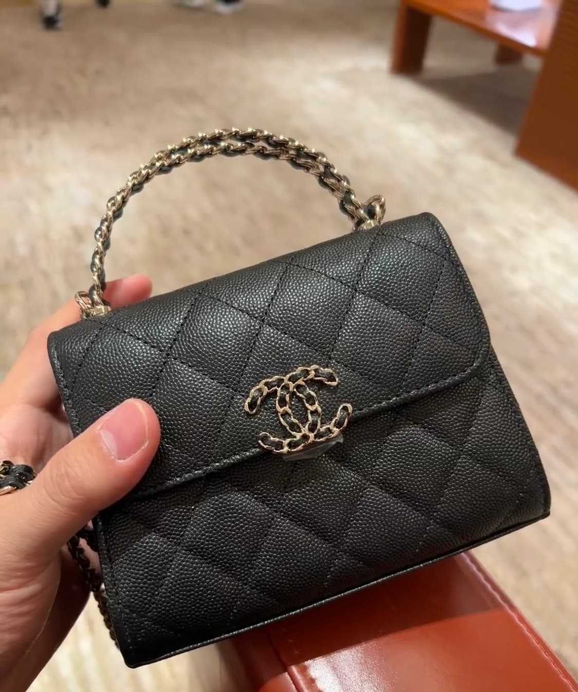 샤넬 뷰티 체인 핸들 크로스백 상품이미지1