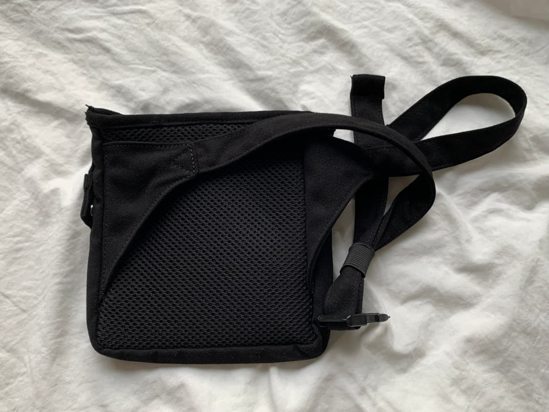 지초이 AW23 웨이스트백 블랙 상품이미지2