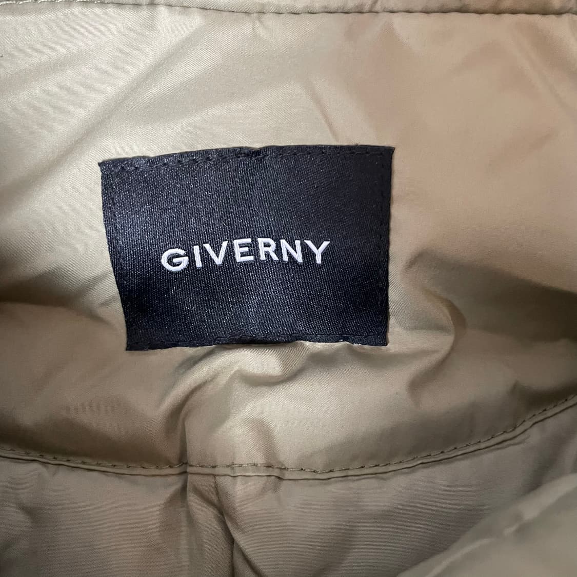 지베르니 폴리 카키 롱 경량 패딩 100 상품이미지4