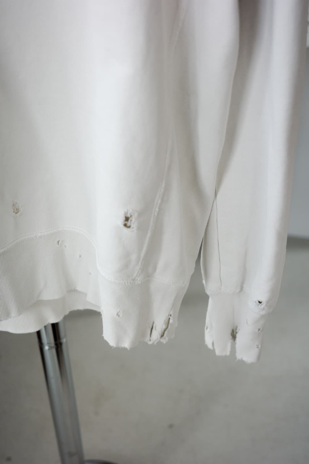 Remi relief 레미 릴리프 데미지 스웻 상품이미지4