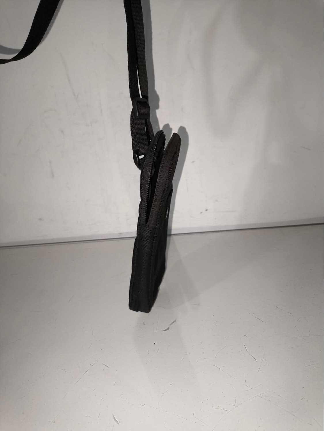 뉴발란스 핸드폰 미니크로스백 상품이미지2