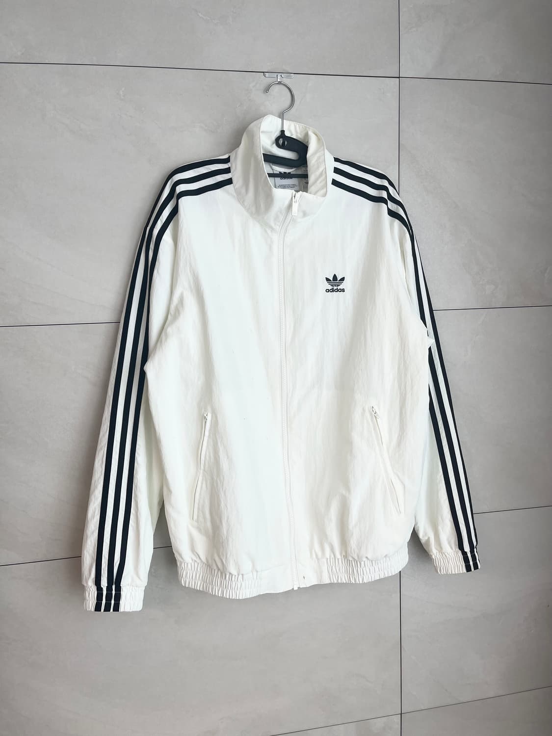 아디다스 파이어버드 흰,검 바람막이 (M)  상품이미지2