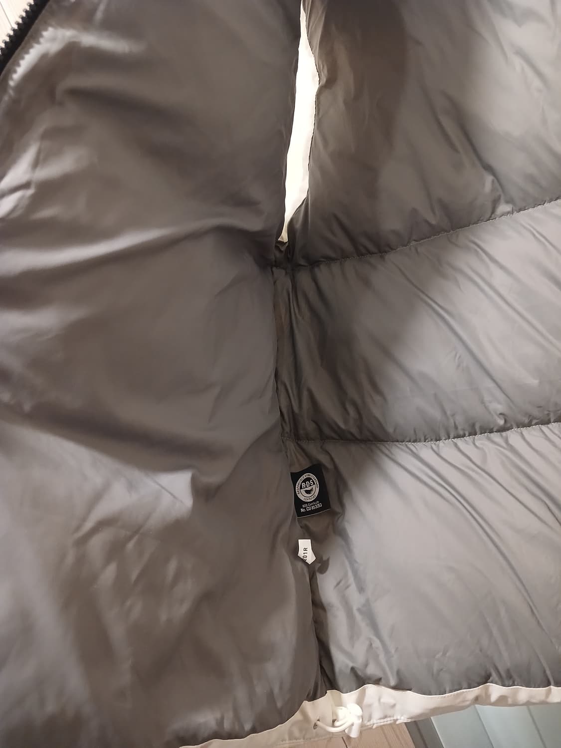 노스페이스 정품 남성 패딩 조끼 2XL/110 사이즈 상품이미지3
