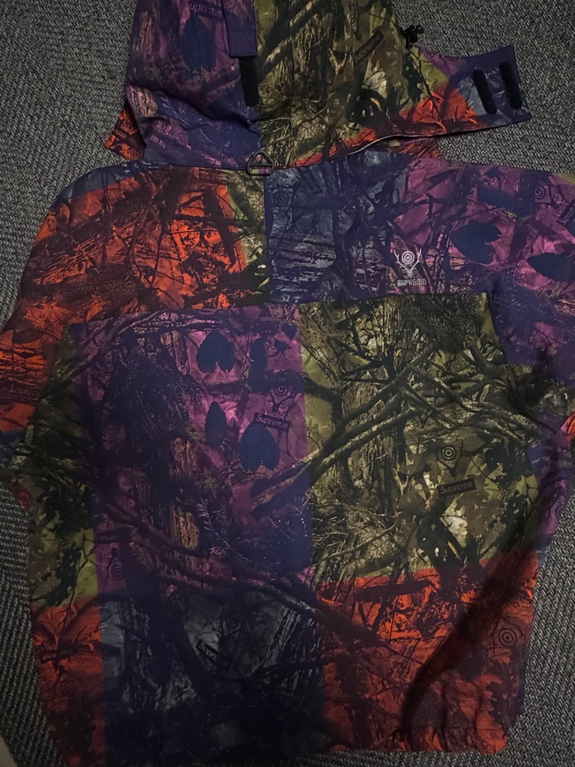 슈프림xSouth2 west8 (남이서팔) 상품이미지3