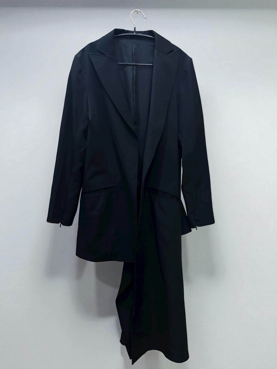 Yohji Yamamoto Asmmetrical Jacket 상품이미지1