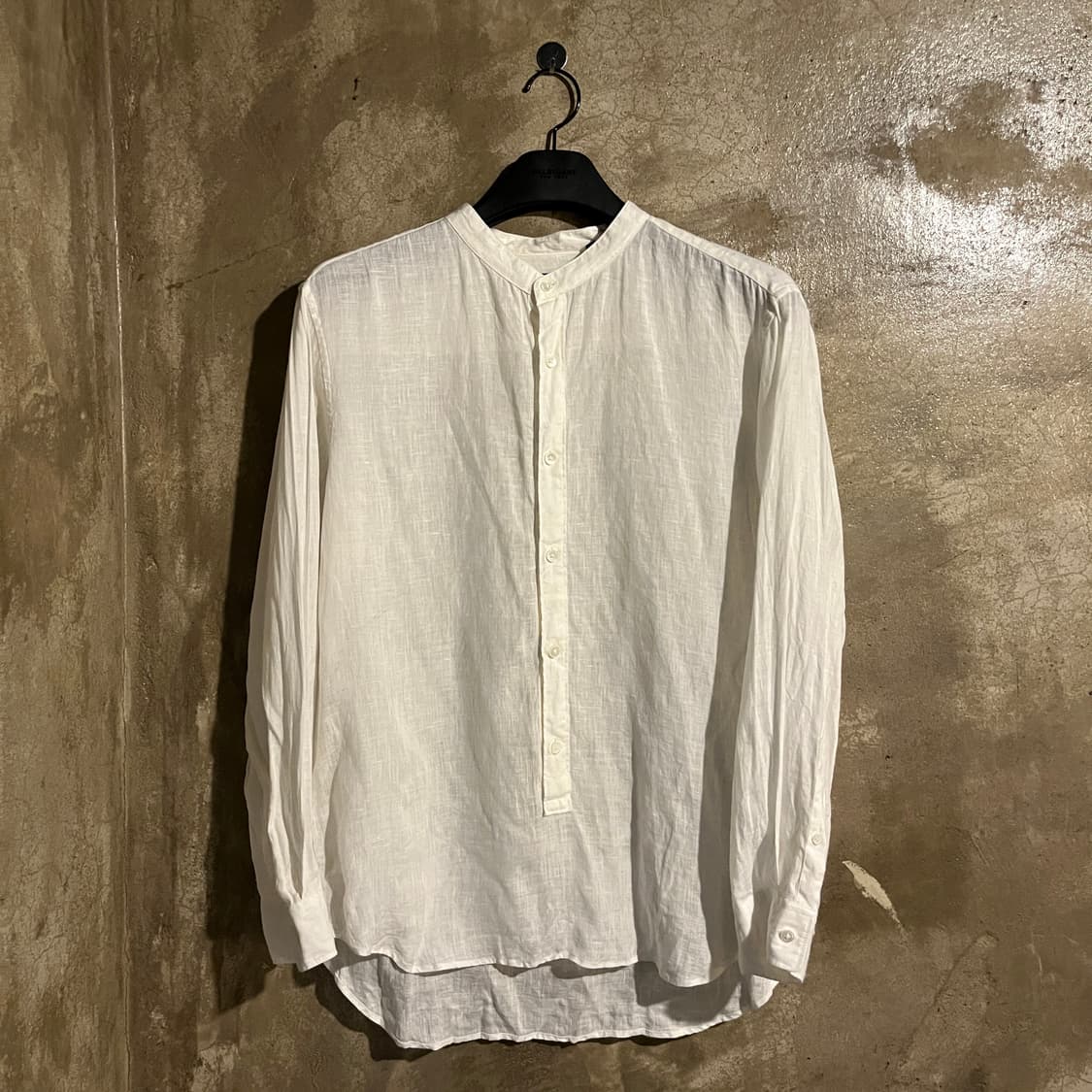 띠어리 버튼 린넨 셔츠 상품이미지1