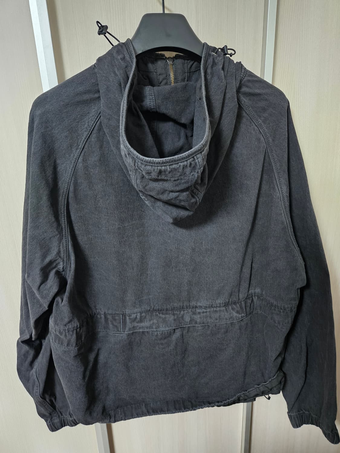 디스이즈네버뎃 아노락자켓 L사이즈 판매합니다 상품이미지2