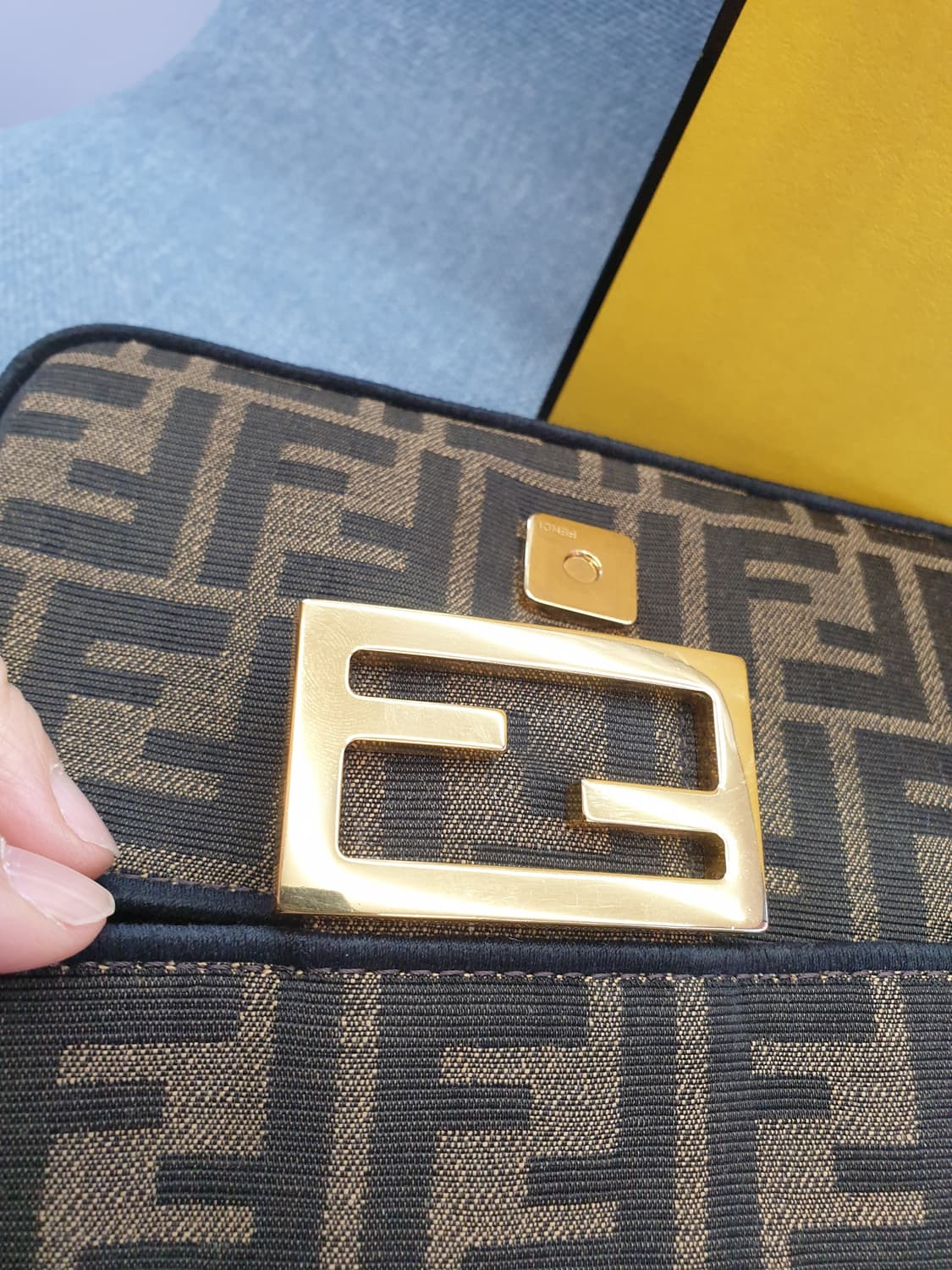 (새상품급/풀구성) 펜디 미니 바게트백 FF 패브릭 상품이미지4