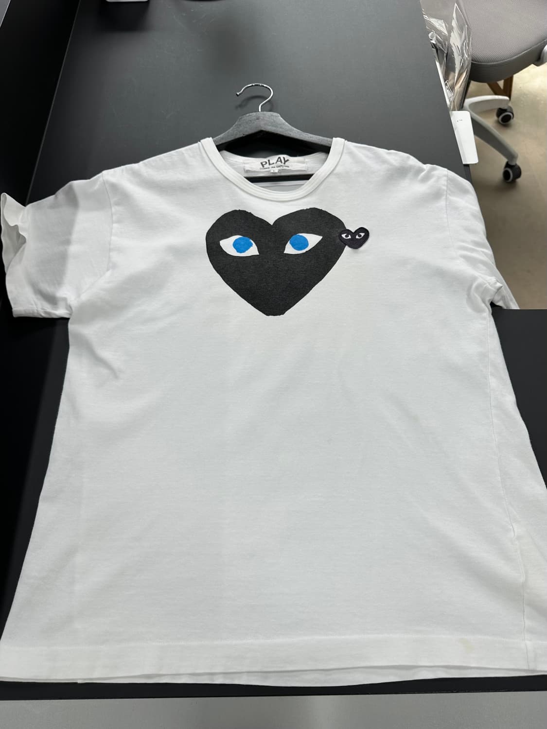 꼼데가르송 플레이 더블하트 블루아이 반팔티 상품이미지4