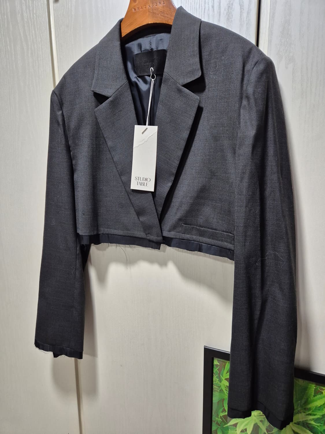 (세일)(새상품)스튜디오테이블 크롭 자켓 차콜 상품이미지3