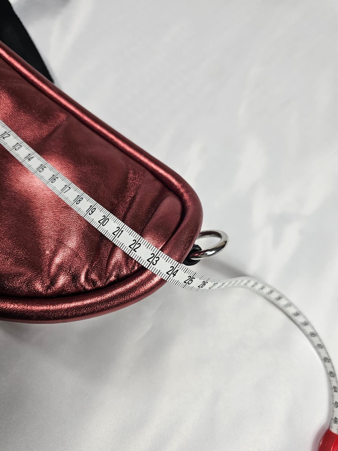 알렉산더왕메탈릭페블숄더백 상품이미지5