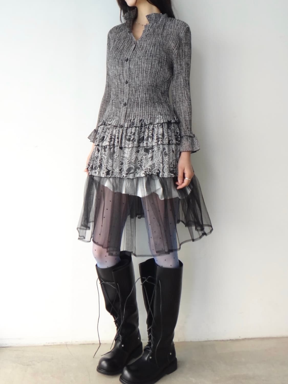 Pebble queen blouse / black 상품이미지5