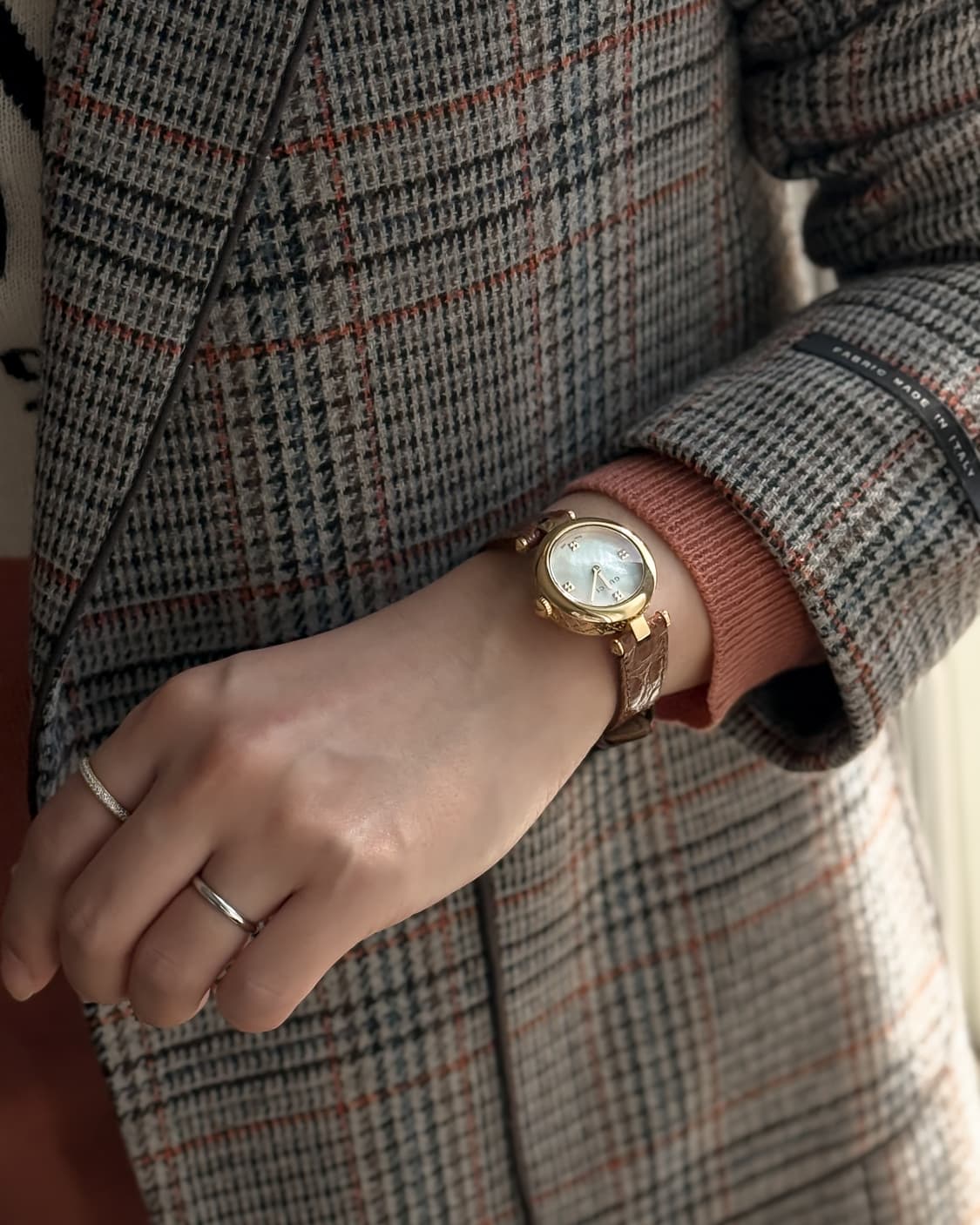 구찌 클래식 펄 다이얼 시계 상품이미지4