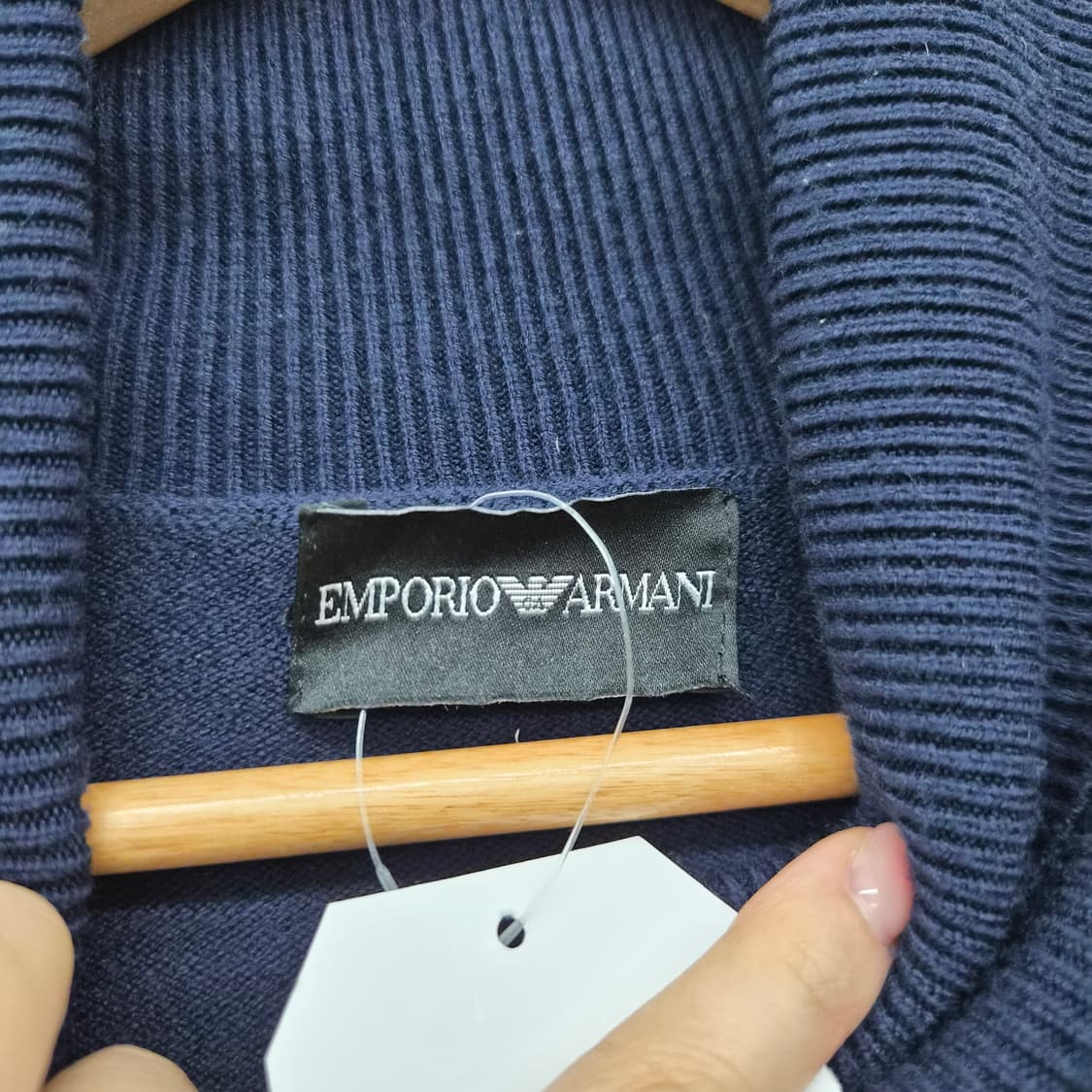 알마니 네이비 롤넥 니트 남성 M 상품이미지4