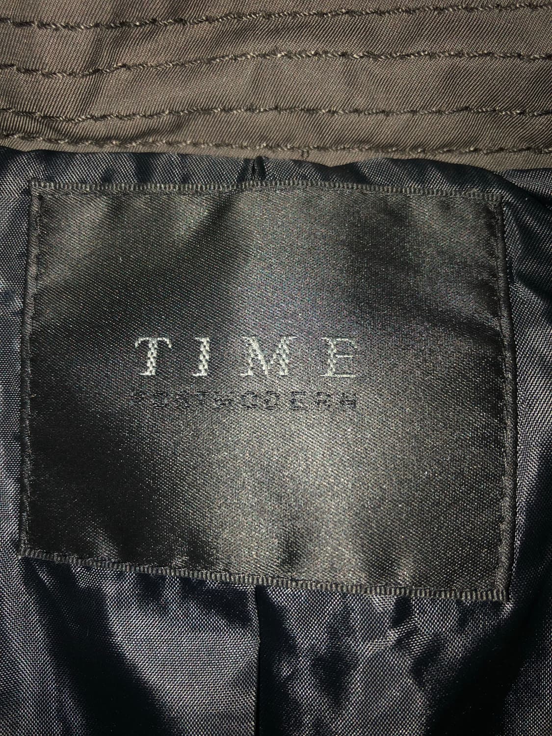 타임옴므 퀄팅 트랜치코트 / 몽클레어 스톤아일랜드 프라다 구찌 톰포드 상품이미지5