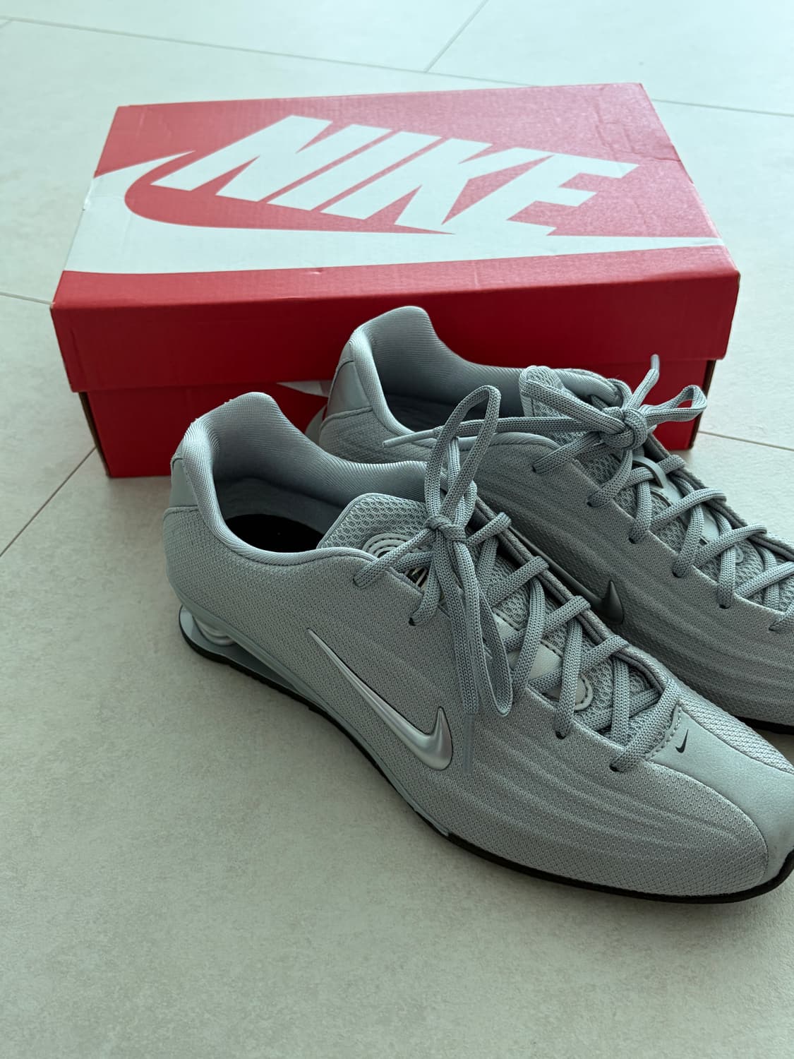 나이키 샥스z 메탈릭 실버 245 상품이미지1