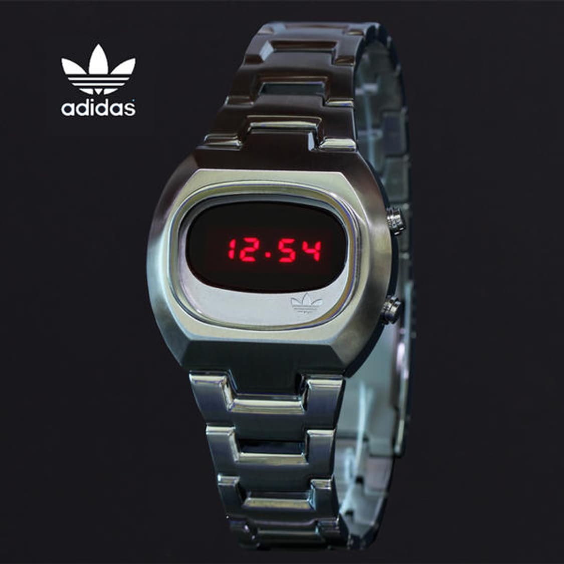 아디다스  빈티지 전자 시계팝니다. 상품이미지1