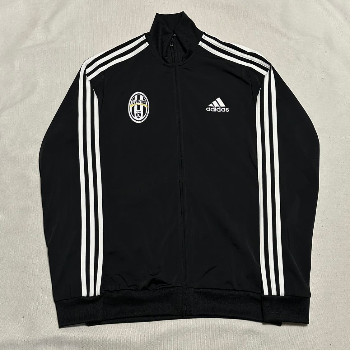 M 아디다스 유벤투스 블랙 트랙탑 상품이미지2