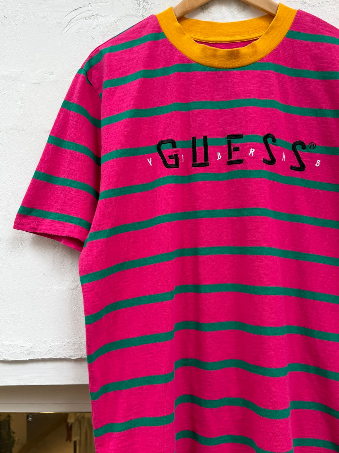 Guess x J Balvin 스트라이프 반팔티 M 상품이미지3