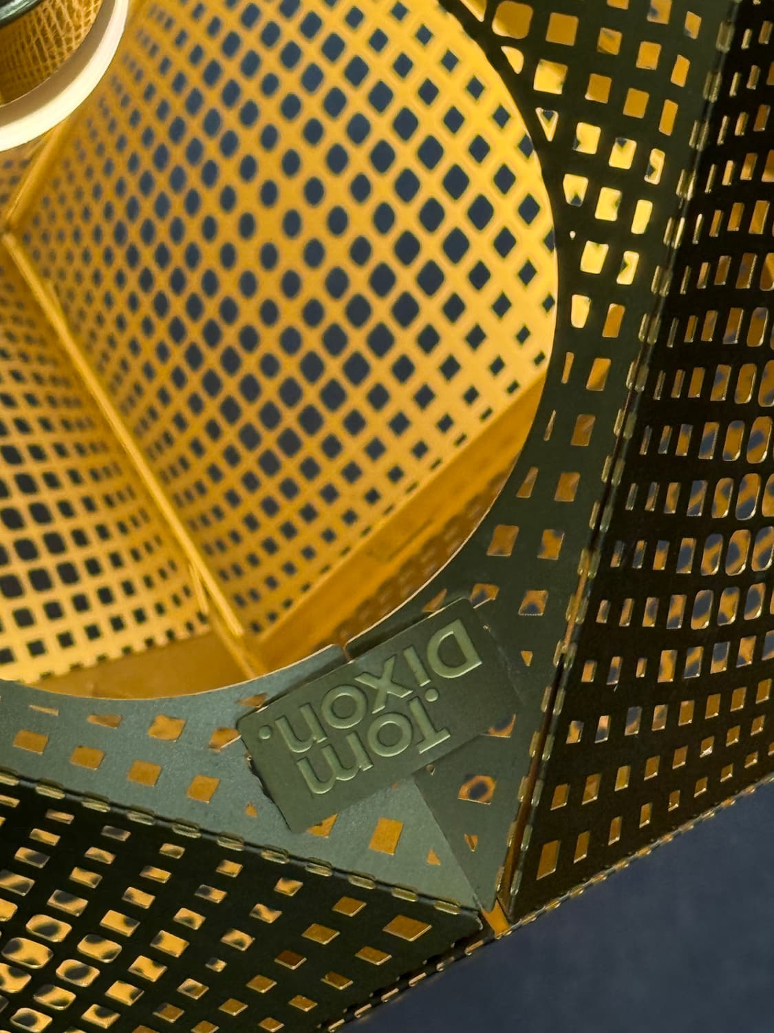 톰딕슨 브라스 조명 / Tom Dixon Etch Lamp Brass 상품이미지4