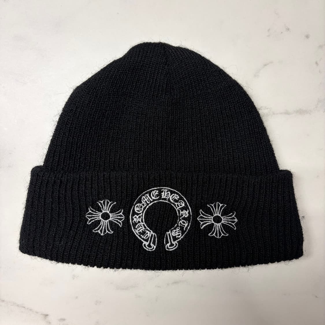 크롬하츠 Chrome Hearts 홀스슈 크로스 로고 울100 비니 상품이미지1