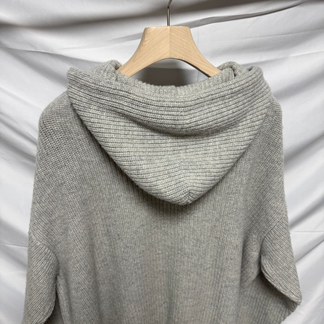 [S+급/S] 셀린느 리브드 울 니트 후드티 그레이 상품이미지5