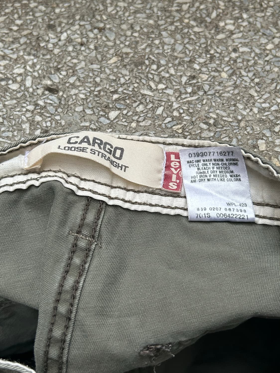 2000s levi's VTG 와이드 카키 카고팬츠 상품이미지5