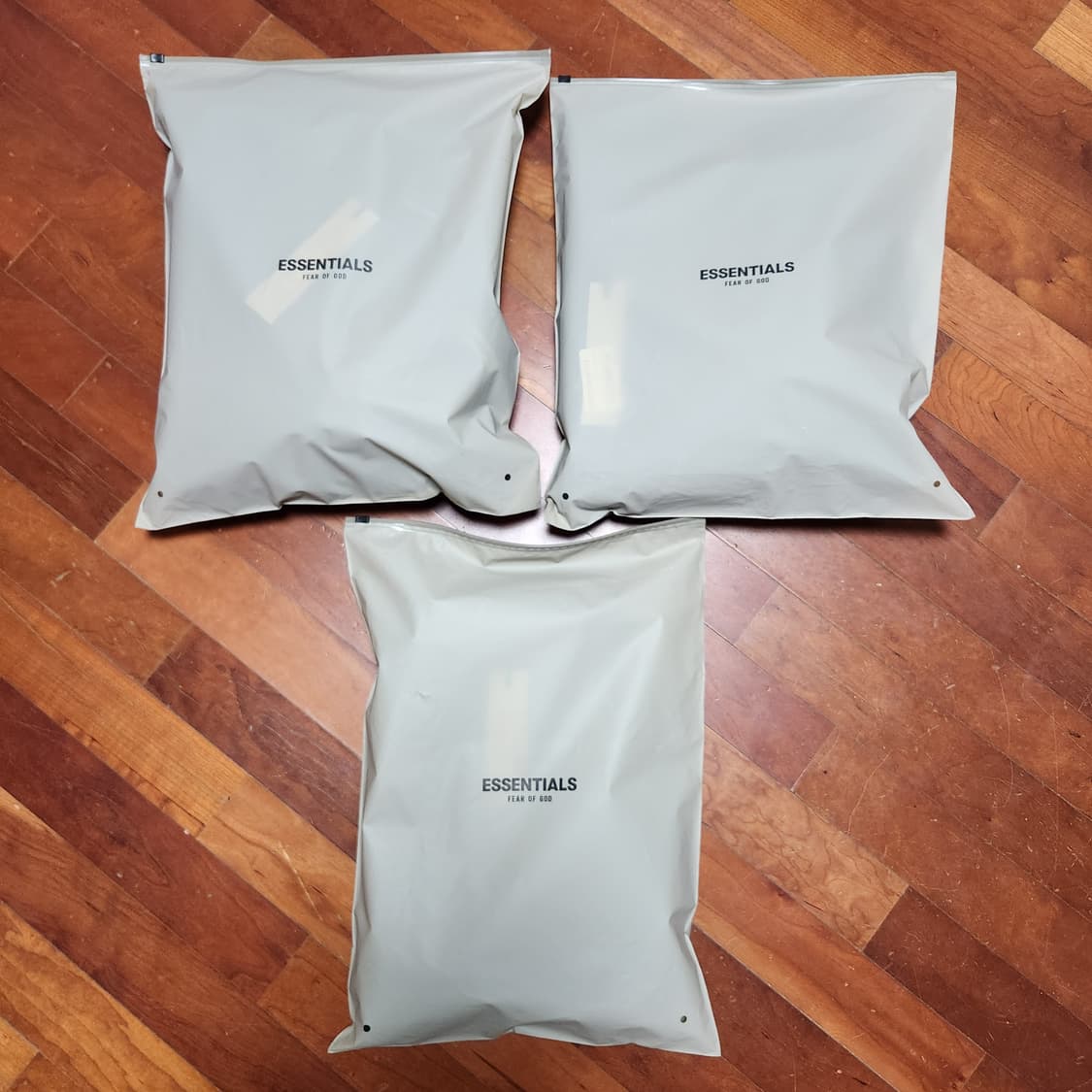 피어오브갓 에센셜 3D 실리콘 후드 크루넥 맨투맨 스웨트팬츠 3종 셋업 상품이미지5