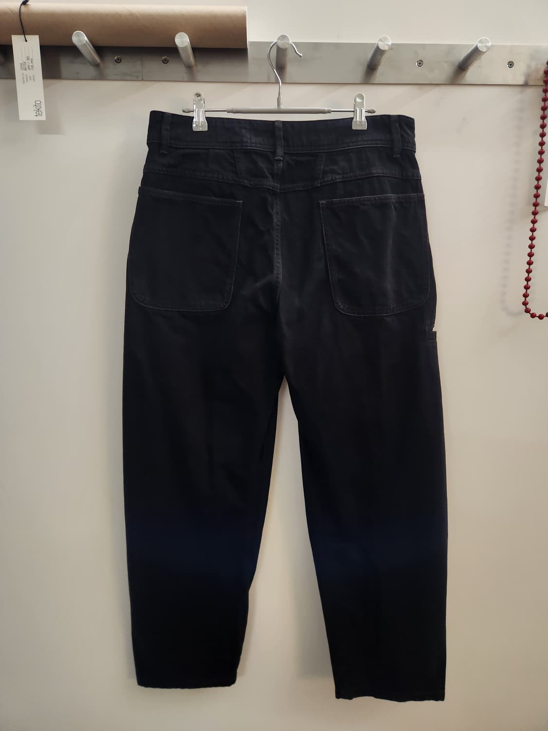 르메르 트위스티드 데님 팬츠 블랙 상품이미지2