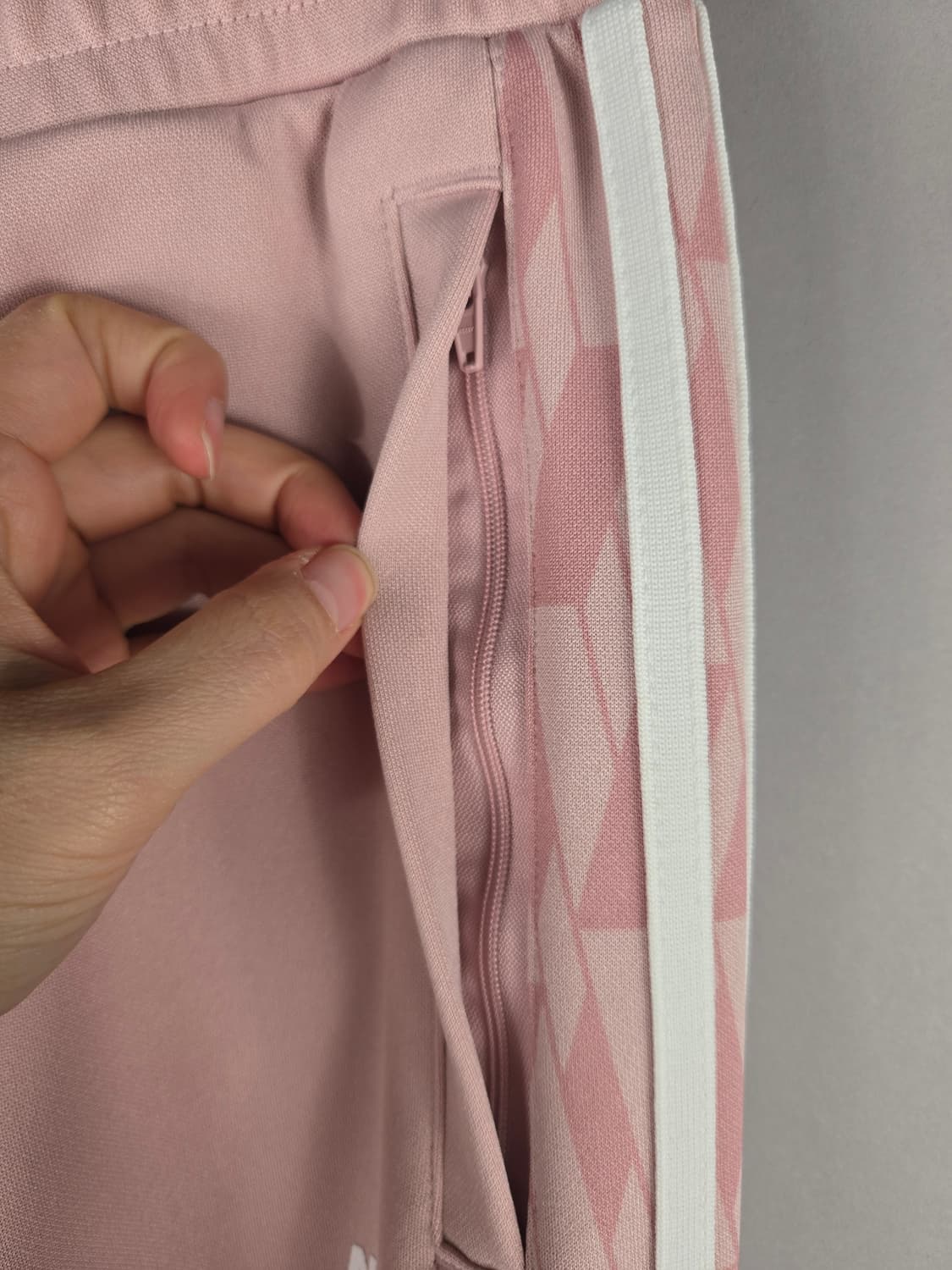 [무료배송]새상품 널디 S 심볼 패턴 블락 트랙 DNA 트레이닝 팬츠 상품이미지3