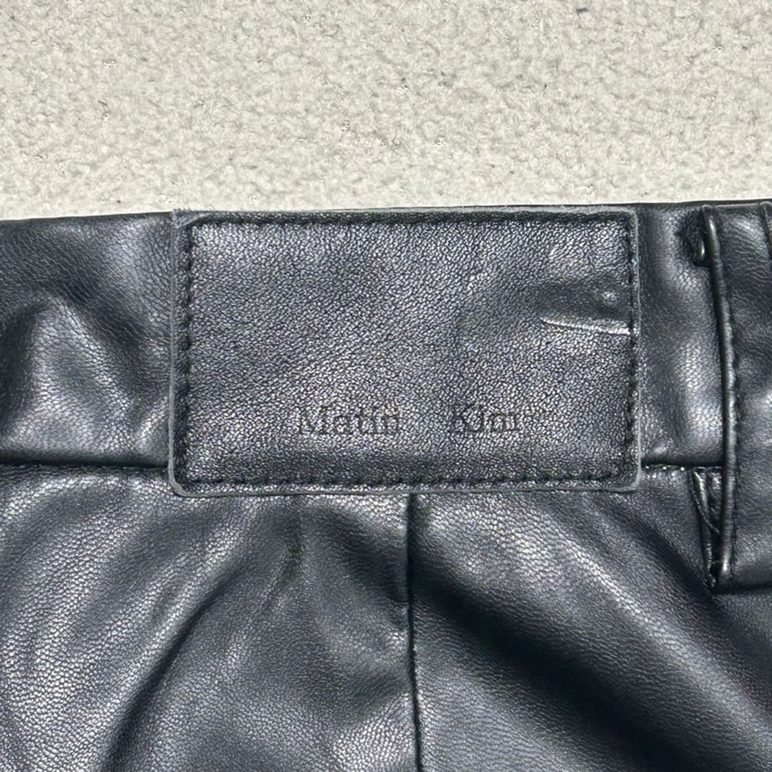 마뗑킴 페이크 레더 팬츠 블랙 OS 상품이미지6