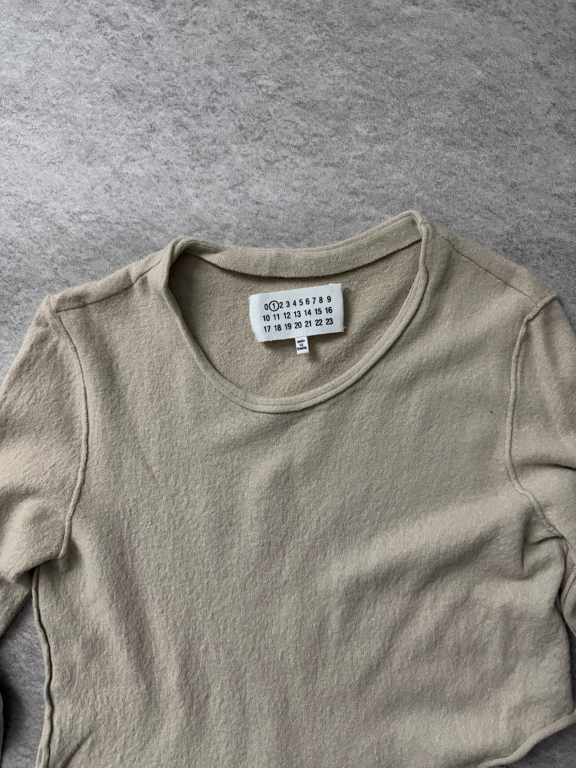 마르지엘라 컷아웃 스티치 니트 상품이미지2