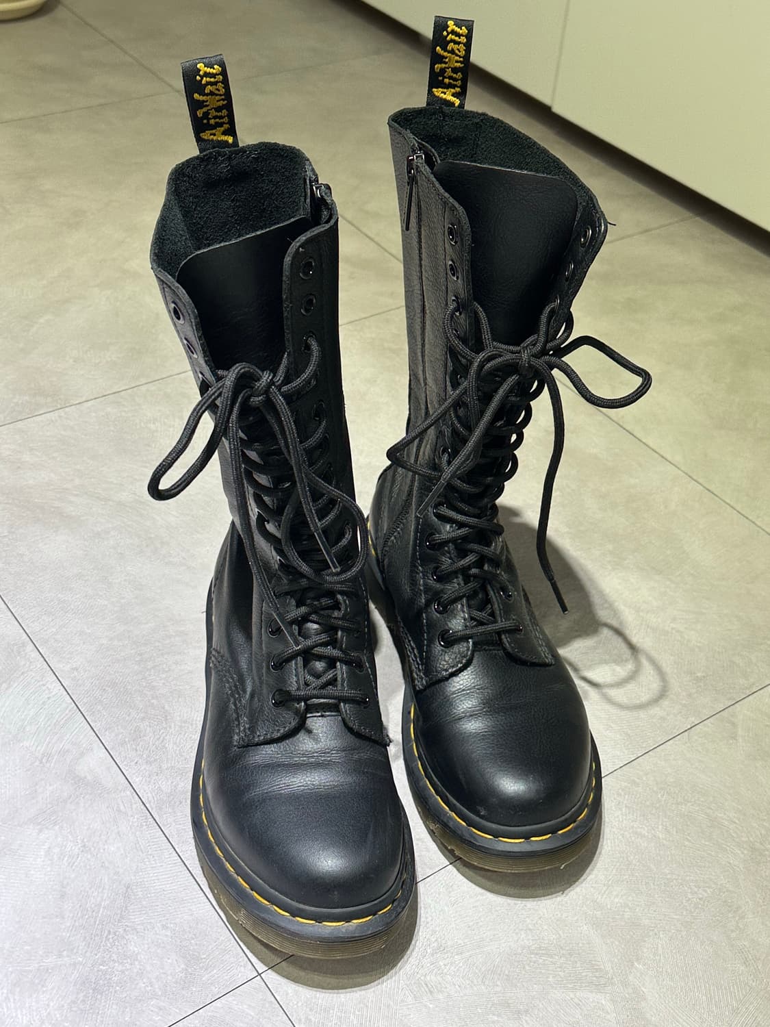 Dr. Martens 1b99 상품이미지1
