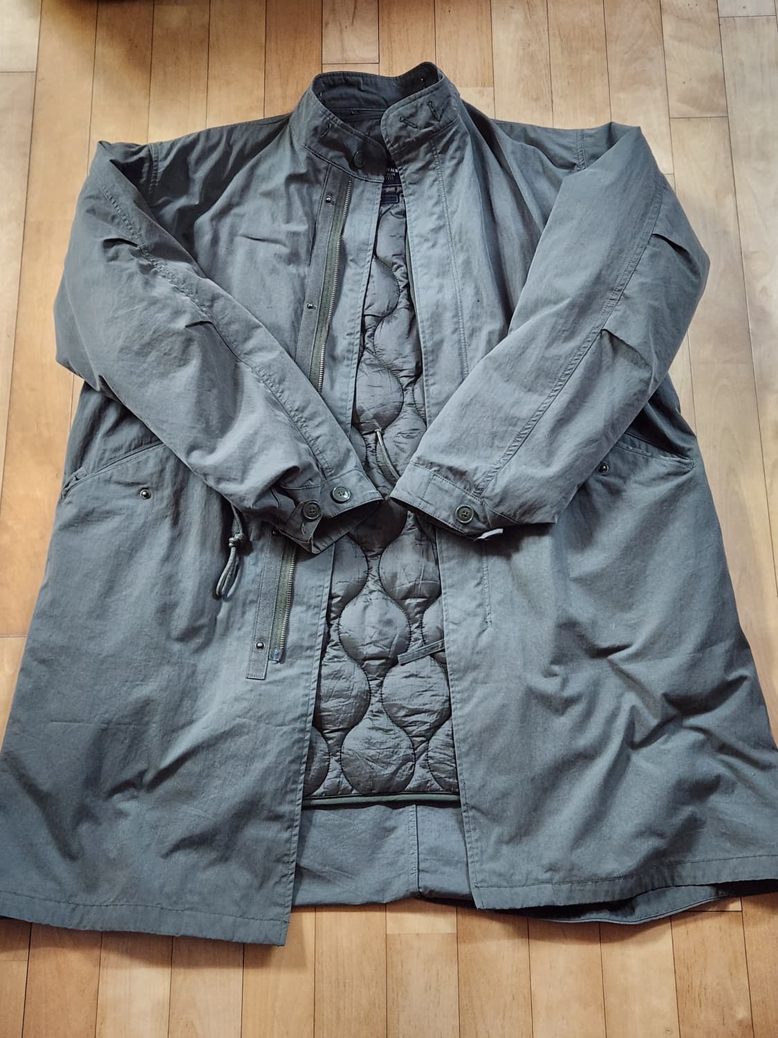 프리즘웍스 피쉬테일L 팝니다. 상품이미지1