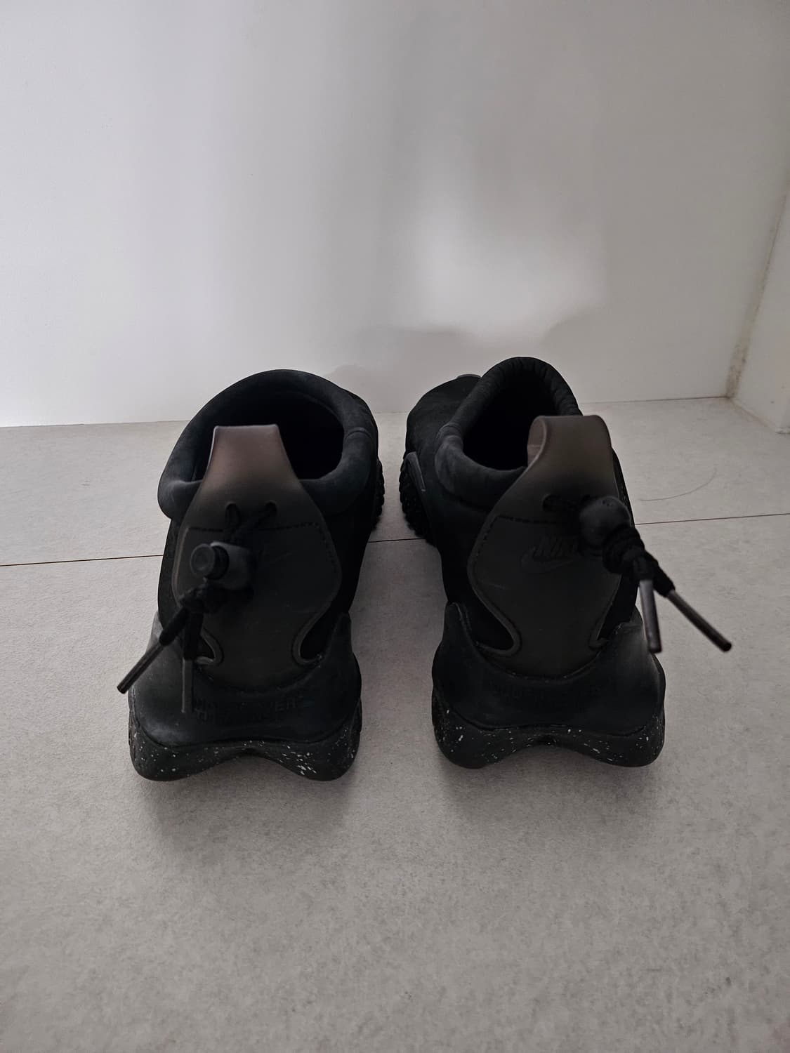 언더커버 x 나이키 목 플로우 상품이미지4