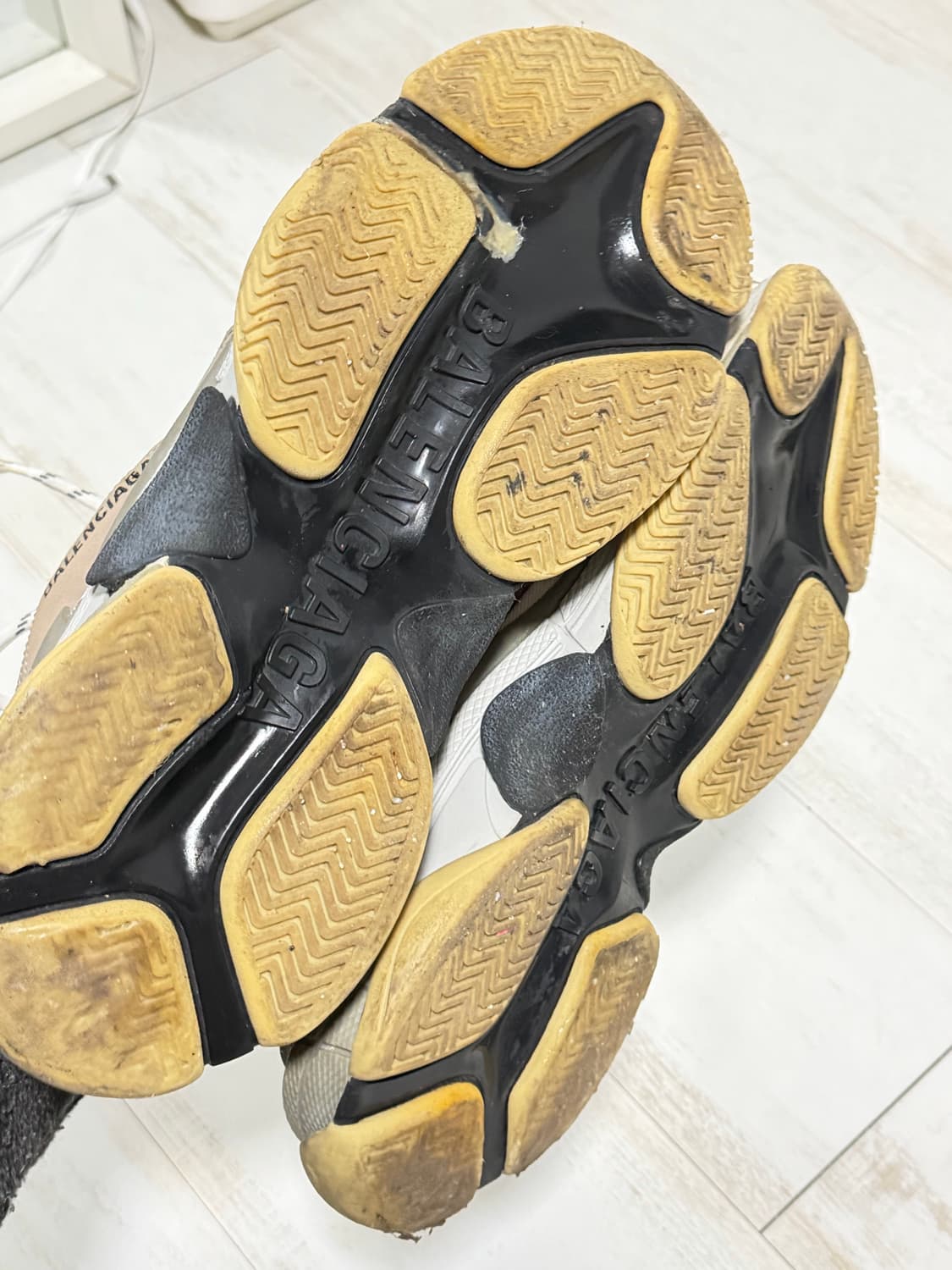 발렌시아가 트리플s 그레이 41사이즈 상품이미지6