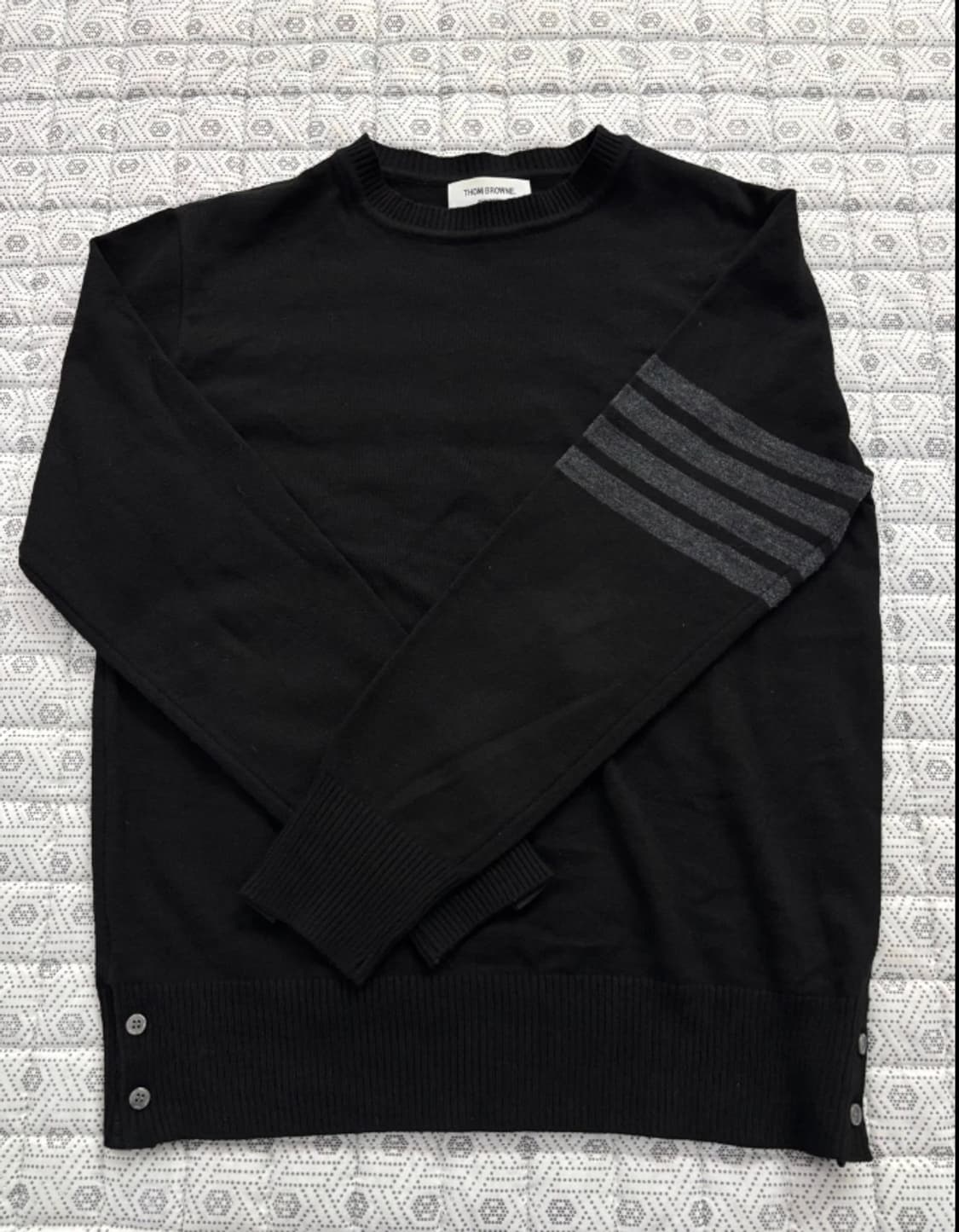 톰브라운 블랙 니트 100 상품이미지1