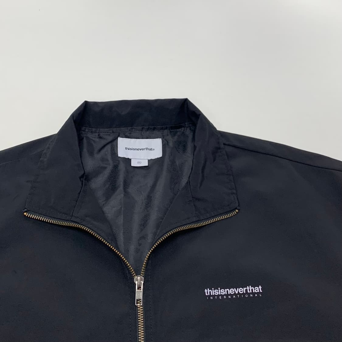 디스이즈네버댓 바람막이 자켓 (XL) 상품이미지2
