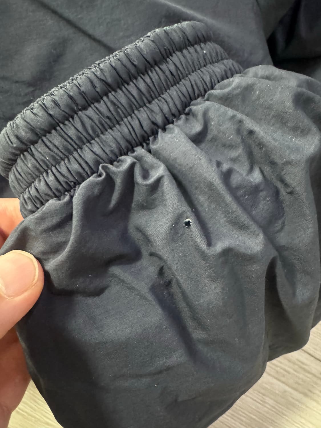 2size) 발렌시아가 x 아디다스 리버시블 패딩 자켓 그린 상품이미지9