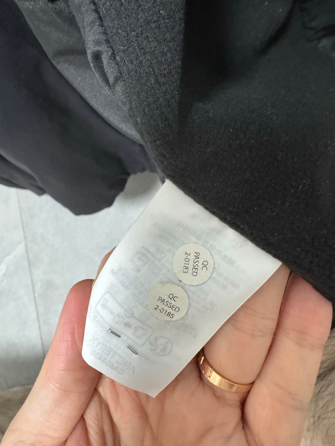 아크테릭스 아톰 후디 xl 블랙 판매 세륨 토륨 리프 다이와피어 나나미카 상품이미지6