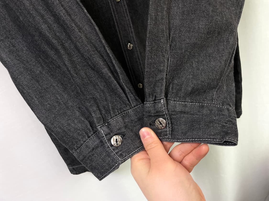 PELLE PELLE 펠레펠레 얇은 흑청 데님셔츠 L 상품이미지4