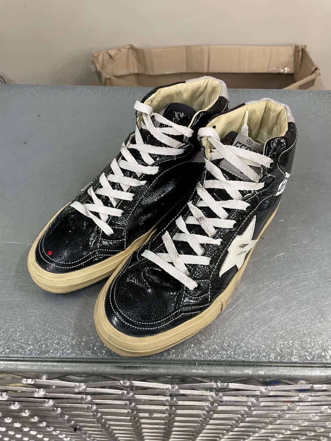 골든구스 2.12 하이탑 스니커즈 블랙 36 상품이미지2