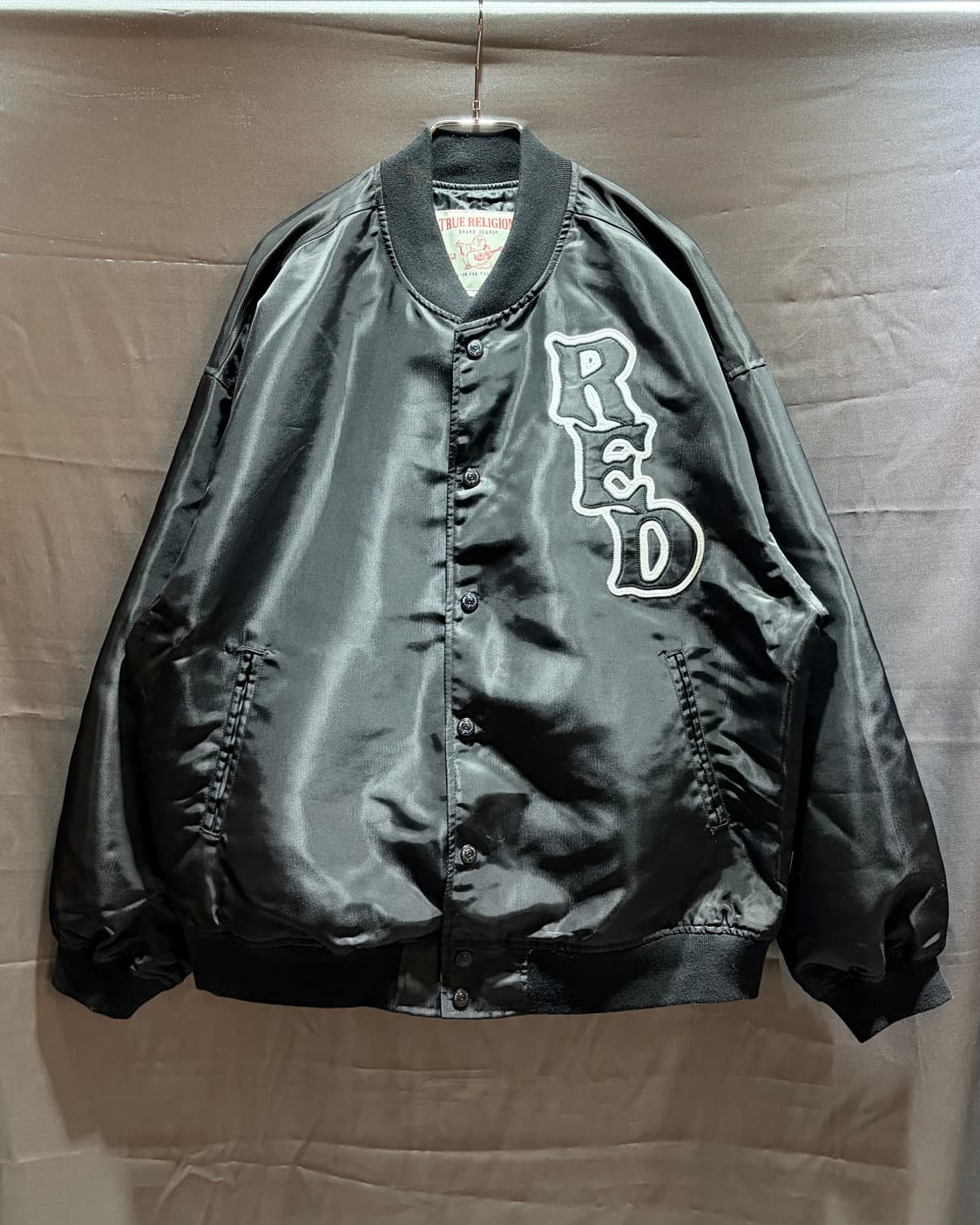 L 트루릴리전 RED 스티치 글로시 바시티 상품이미지2