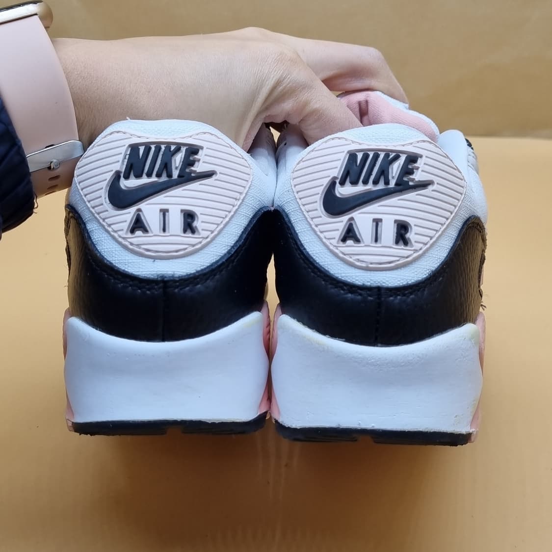 나이키 에어맥스90 핑크블랙 운동화230 상품이미지4