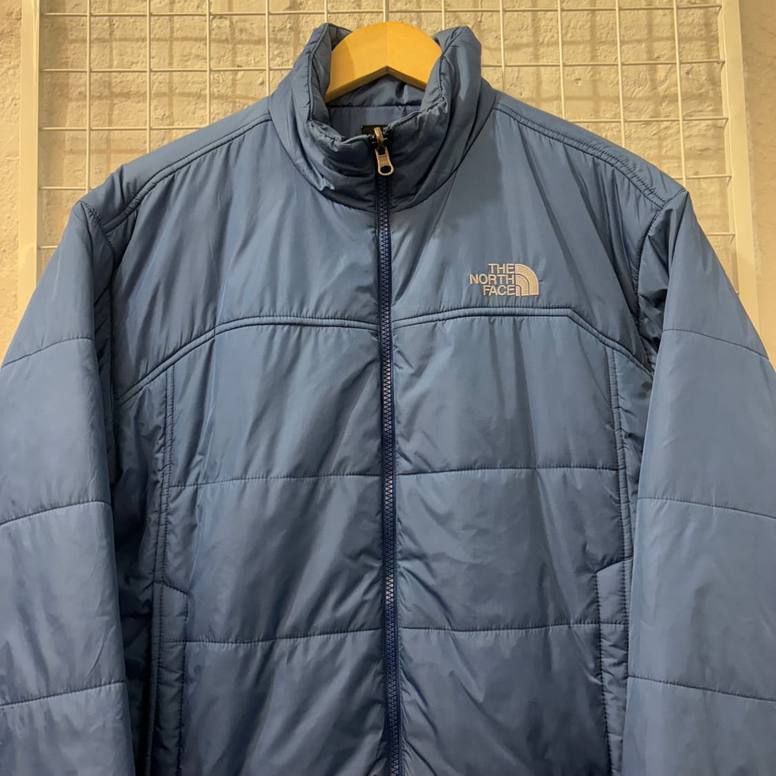 노스페이스 블루 경량패딩 자켓 M 상품이미지3